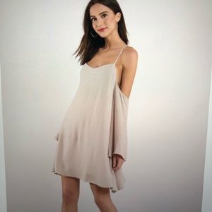 Tobi Tuscan Nights Toast Cold Shoulder Shift Dress